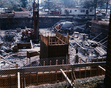 Photo of the construction of the new Kennedy Center building