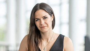 Erin Calipari, associate professor of pharmacology and associate director of the Vanderbilt Center for Addiction Research, has received a grant of nearly $2 million from the National Institute on Alcohol Abuse and Alcoholism to understand what happens in the brain that makes individuals return to drinking after periods of abstinence.
